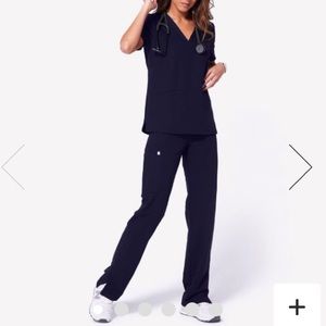 FIGS NAVY scrub set